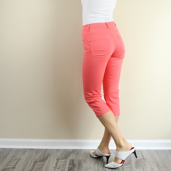 🚫 SOLD 🚫 New! VENUS Coral Capri Jeans, Size 6 - Picture 3 of 6